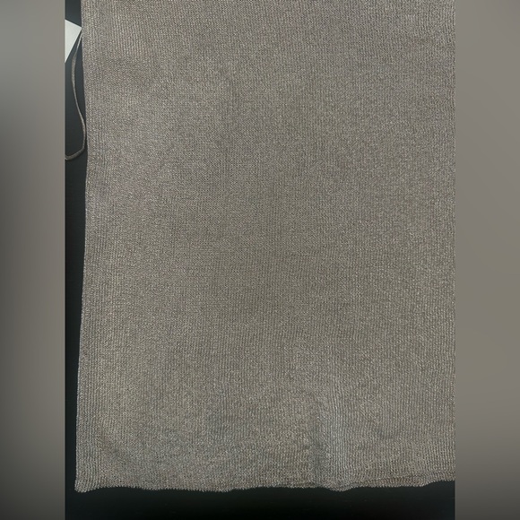 Reiss V-Neck Gold Knit Top - size small - Picture 11 of 11